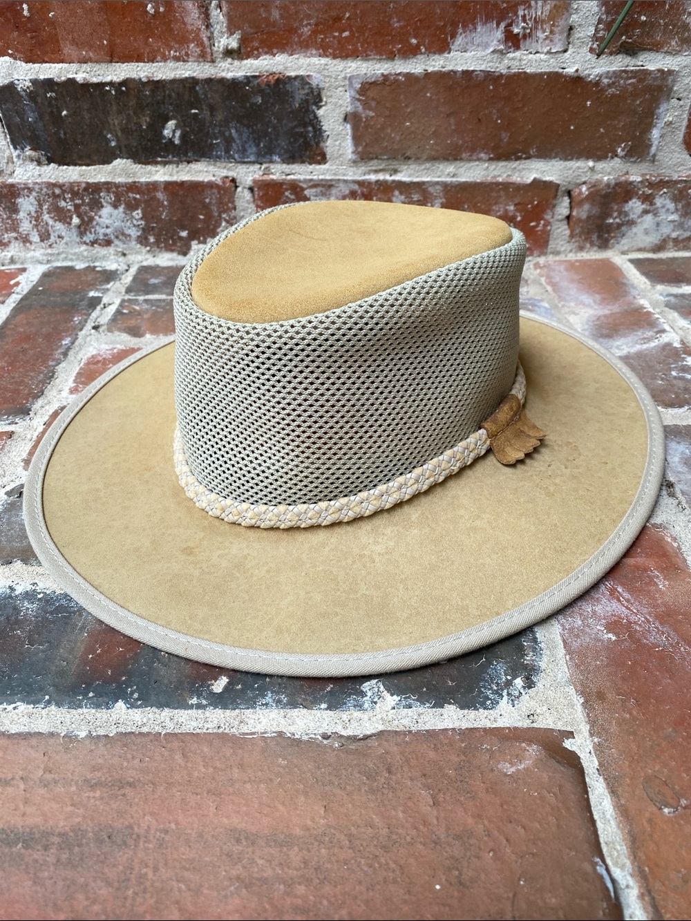 Head'N Home Monterey Bay Breeze SolAir Suede Western Hat Unisex Size M/L